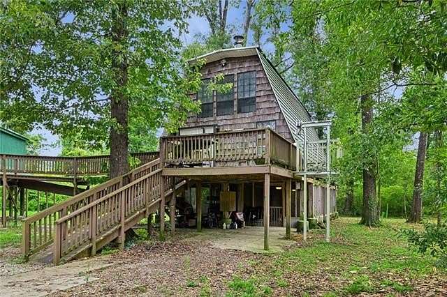 7.22 Acres of Land with Home for Sale in Independence, Louisiana