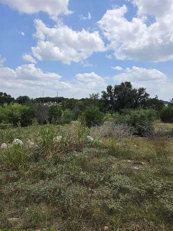 1 Acre of Residential Land for Sale in Marble Falls, Texas