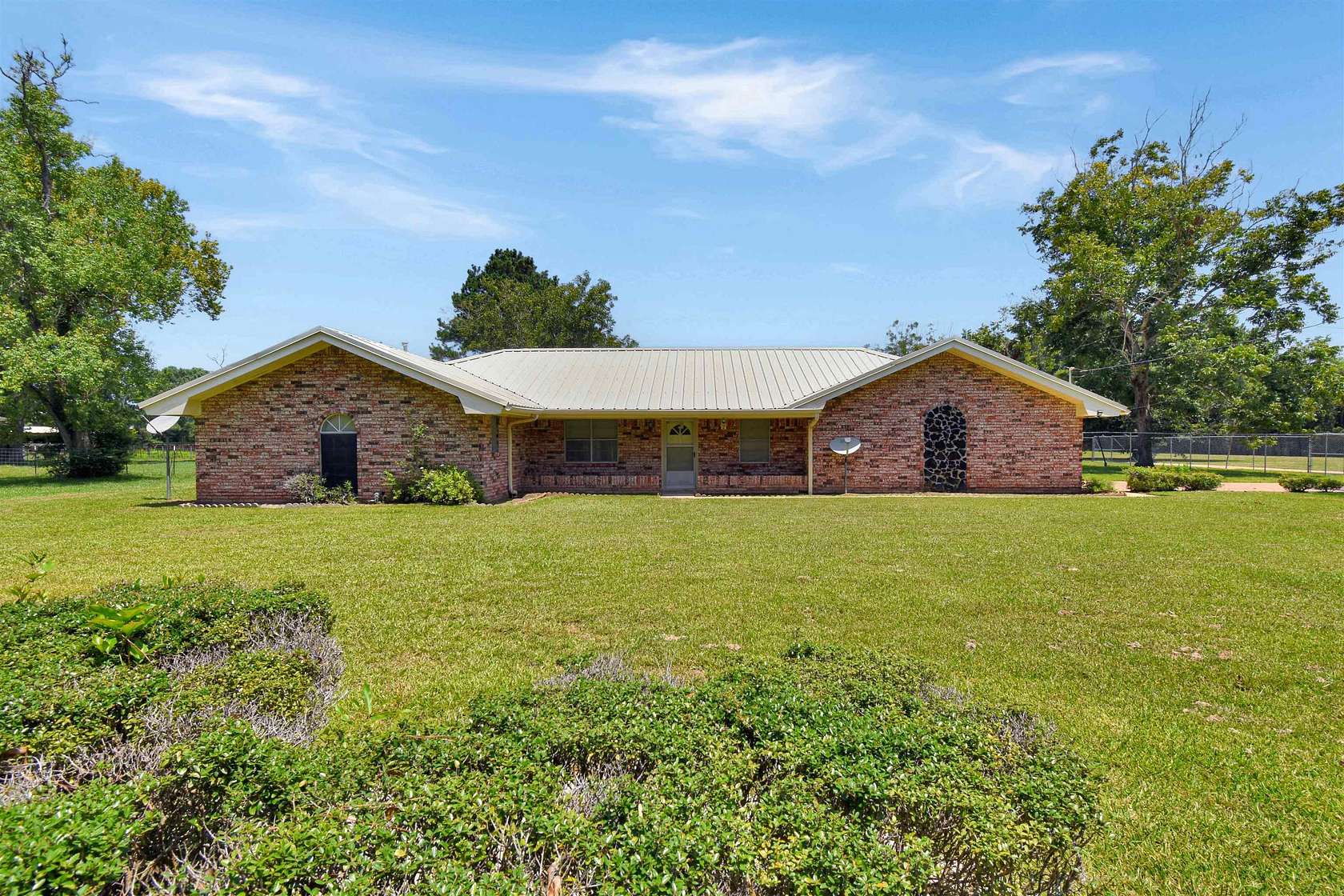 5 Acres of Improved Land for Sale in Silsbee, Texas