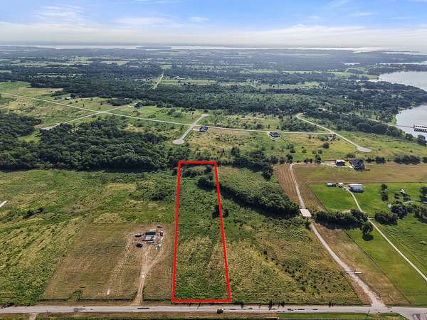 3.58 Acres of Residential Land for Sale in Corsicana, Texas