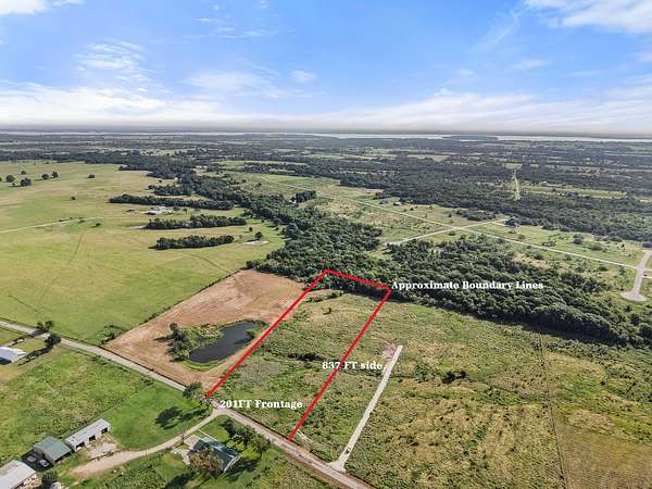 3.61 Acres of Residential Land for Sale in Corsicana, Texas