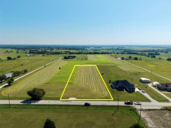 1.89 Acres of Residential Land for Sale in Grandview, Texas