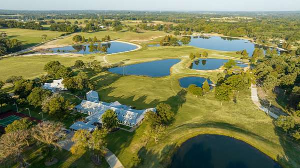 320 Acres of Improved Land for Sale in Athens, Texas