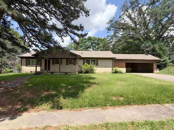 1.5 Acres of Land with Home for Sale in Benton, Arkansas