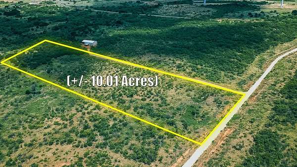 10 Acres of Land for Sale in Henrietta, Texas