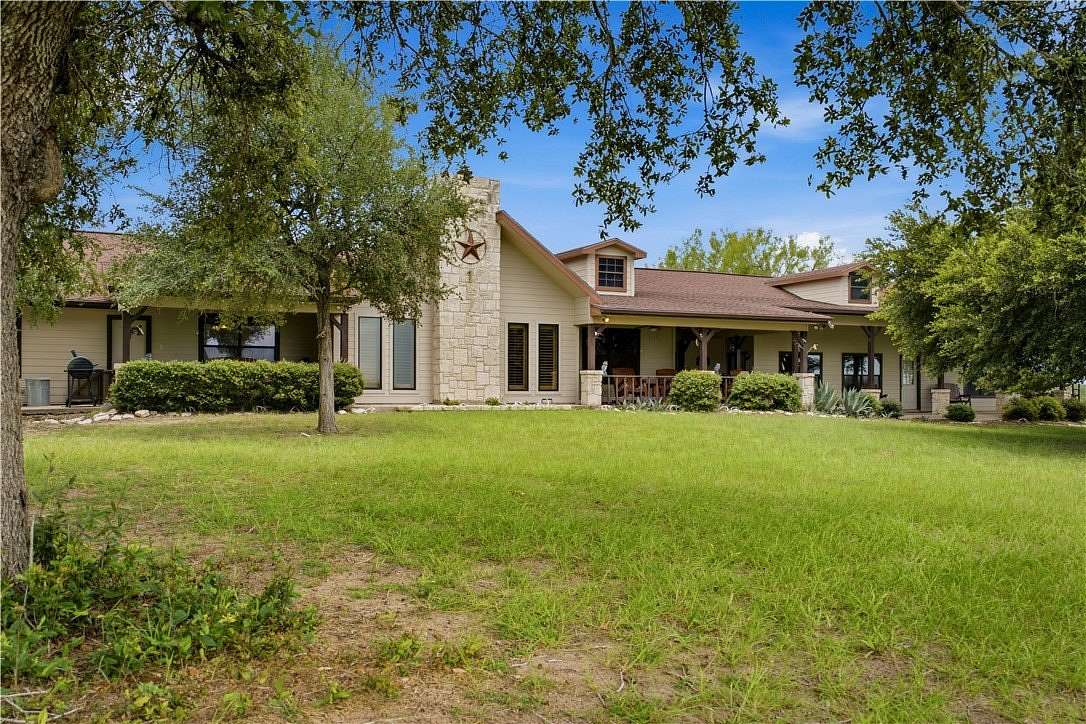 1,695 Acres of Land with Home for Sale in George West, Texas