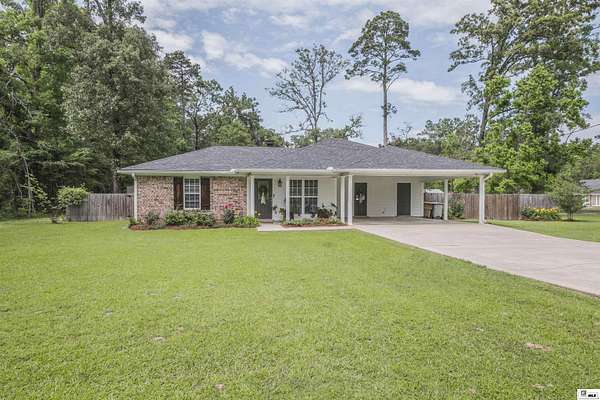 1.32 Acres of Land with Home for Sale in Monroe, Louisiana