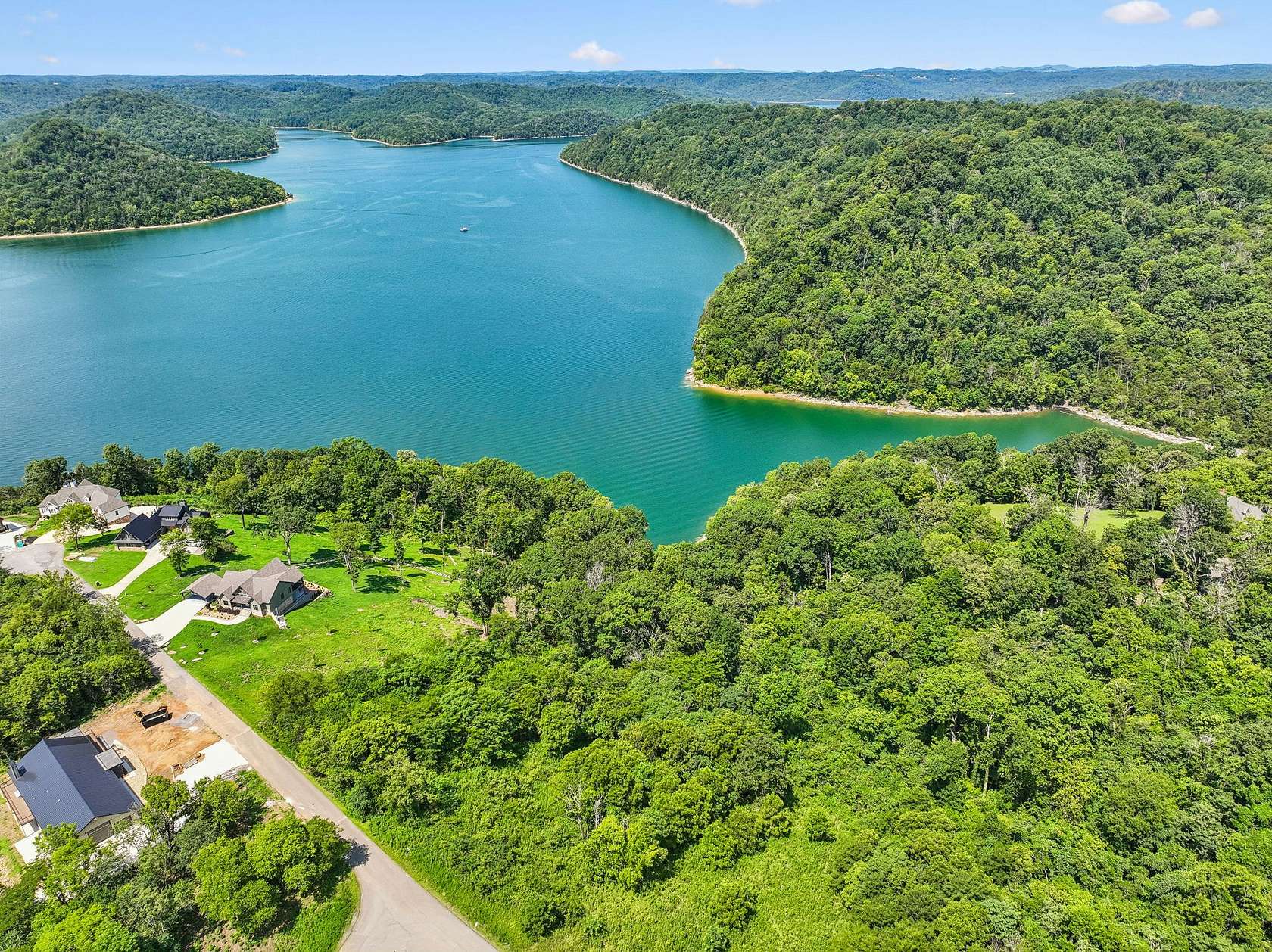 1.5 Acres of Residential Land for Sale in Silver Point, Tennessee