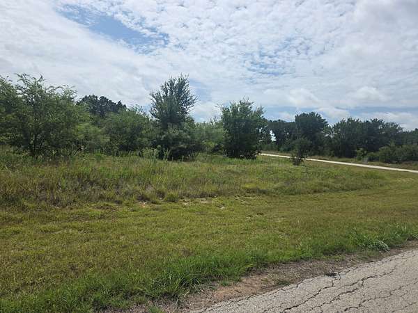 1 Acre of Residential Land for Sale in Graford, Texas