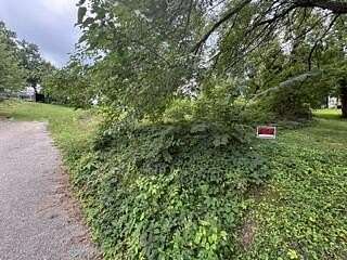 1 Acre of Residential Land for Sale in Somerset, Kentucky