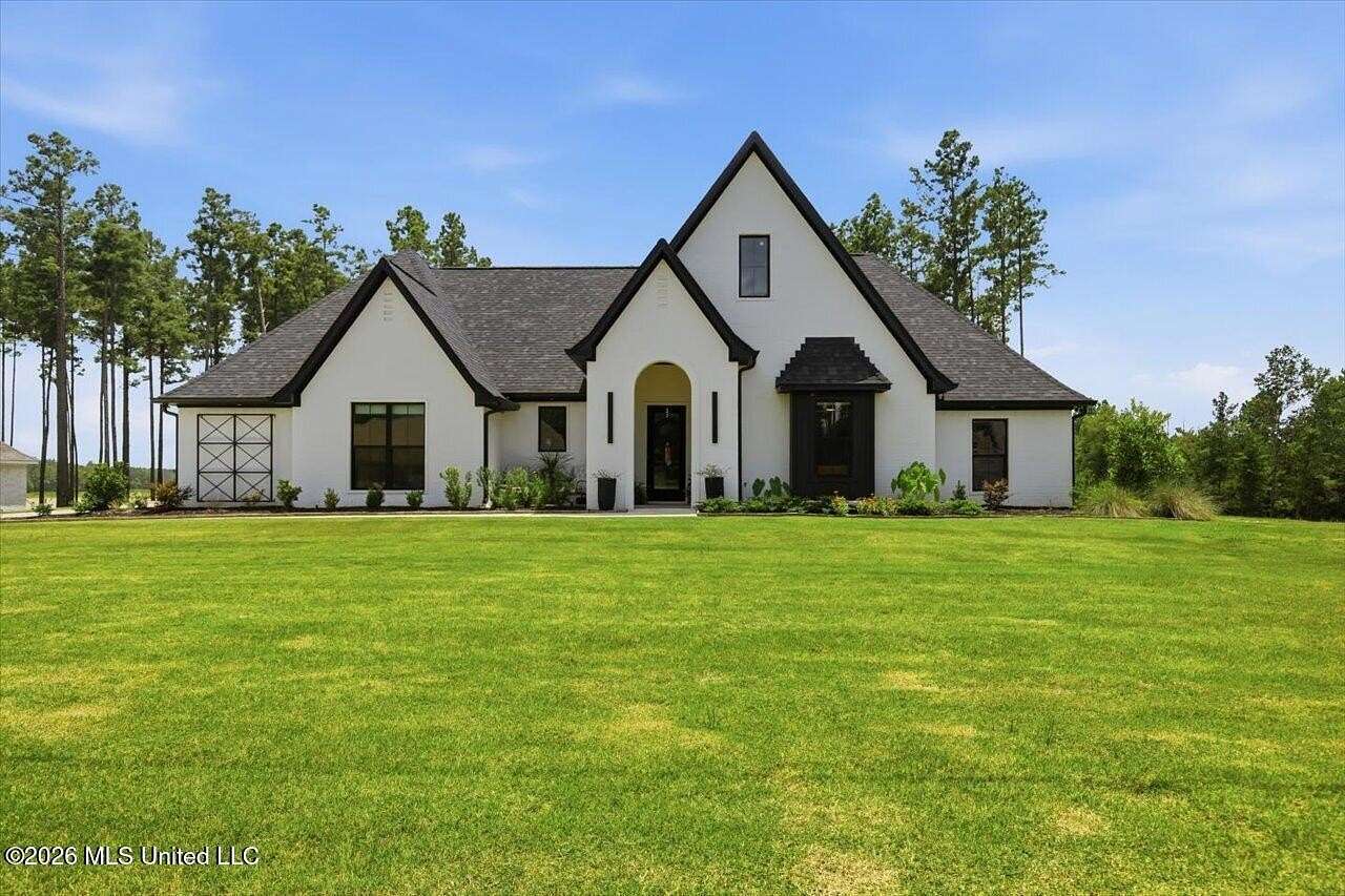 2 Acres of Land with Home for Sale in Brandon, Mississippi