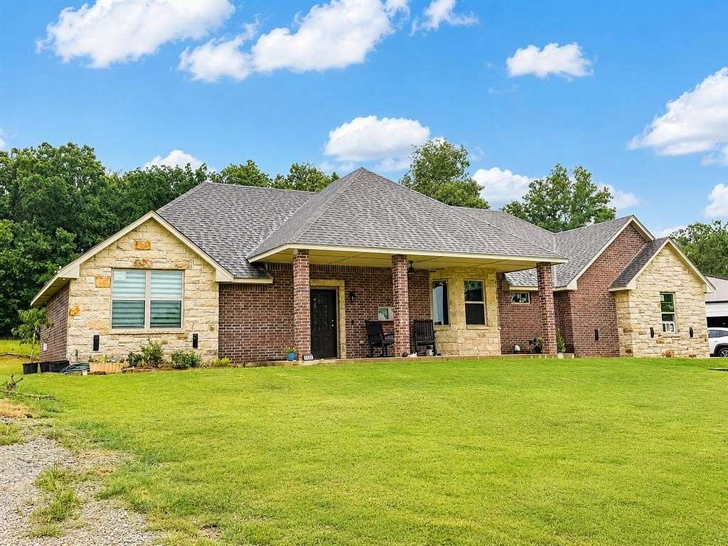 7.25 Acres of Land with Home for Sale in Harrah, Oklahoma