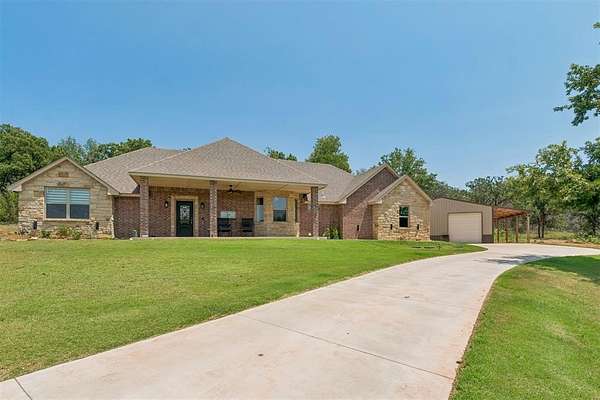 7.25 Acres of Land with Home for Sale in Harrah, Oklahoma