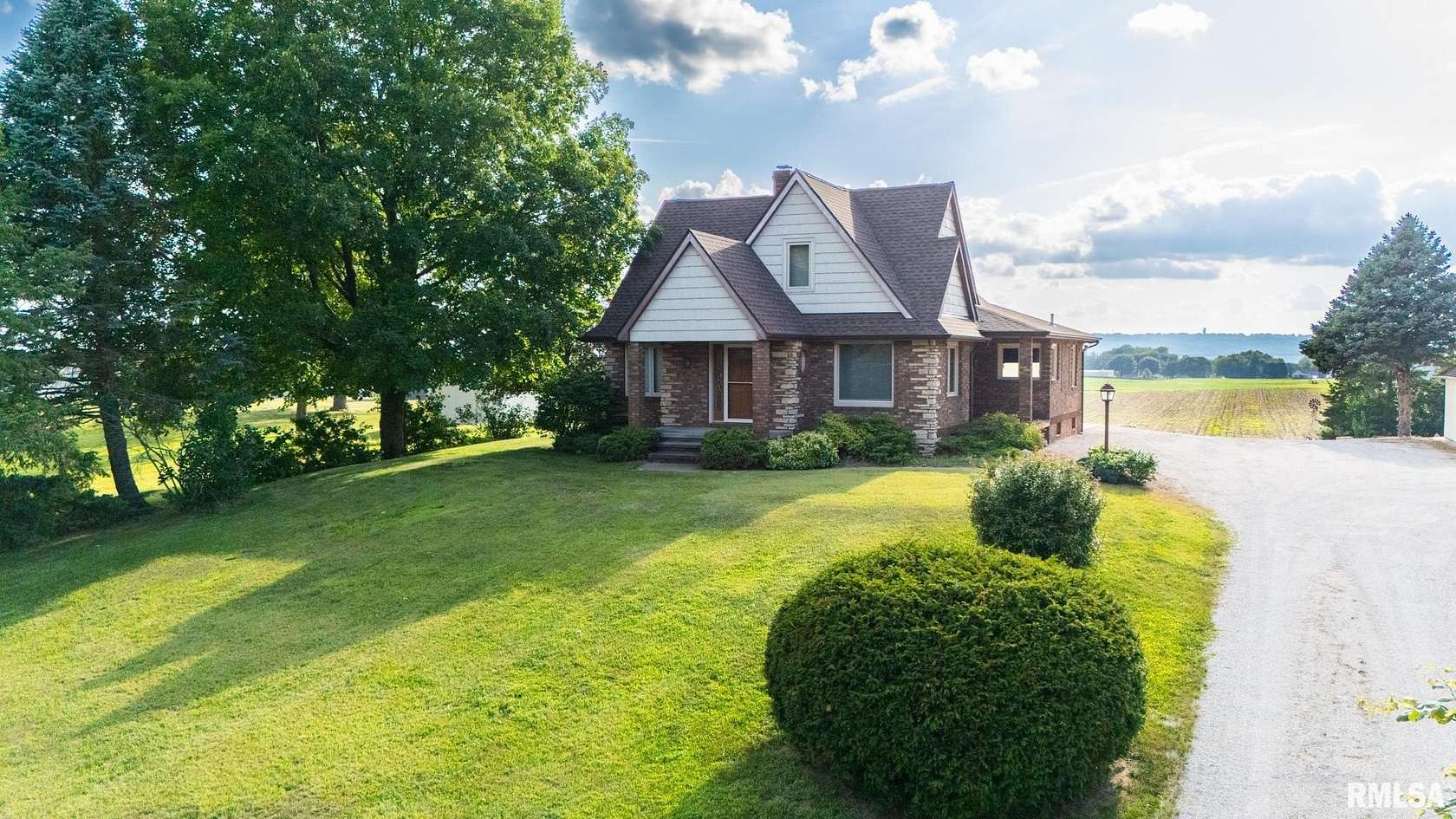 27 Acres of Agricultural Land with Home for Sale in East Peoria, Illinois