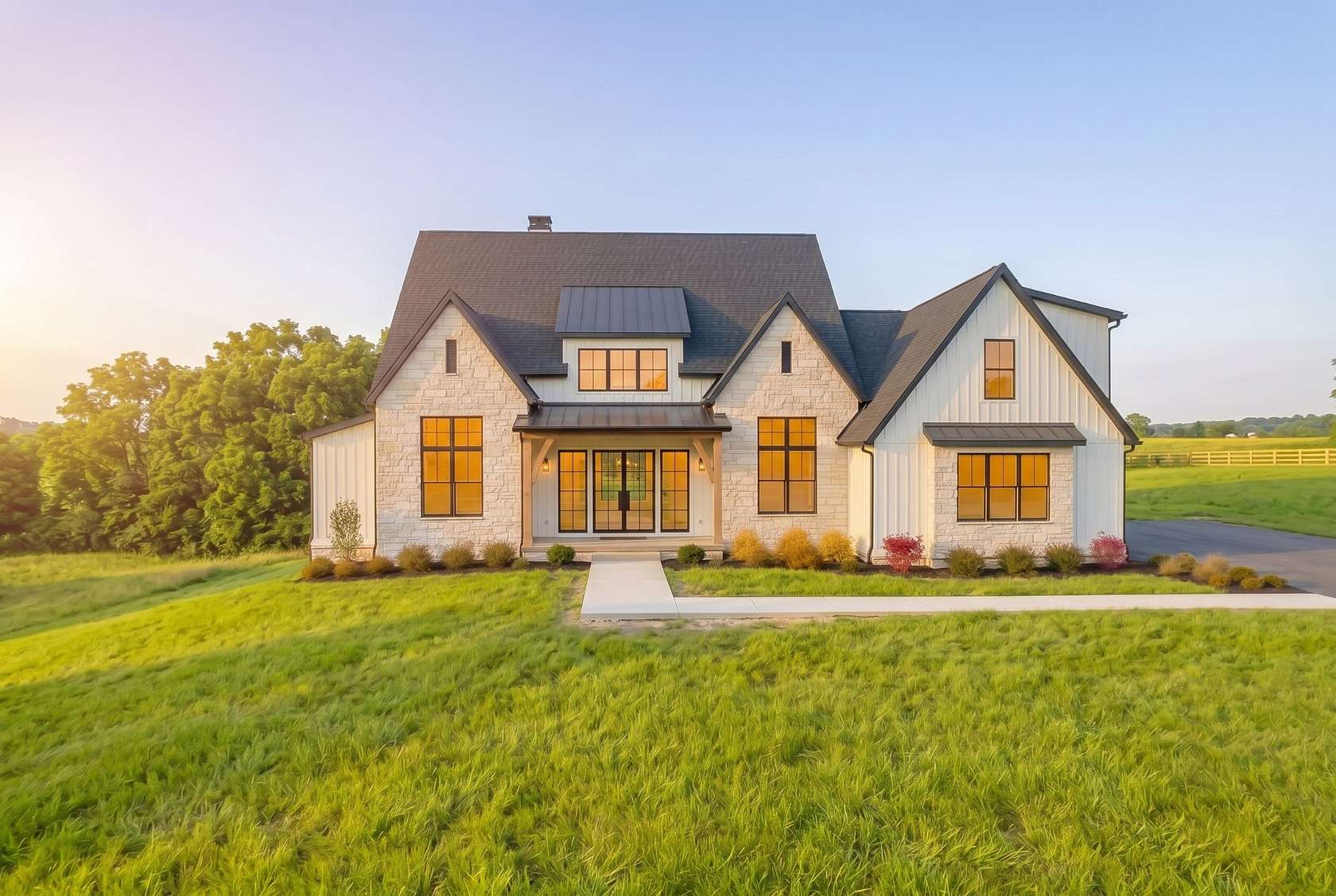 6.3 Acres of Land with Home for Sale in Columbia, Tennessee