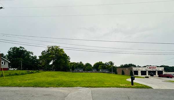 0.58 Acres of Commercial Land for Sale in Springfield, Tennessee