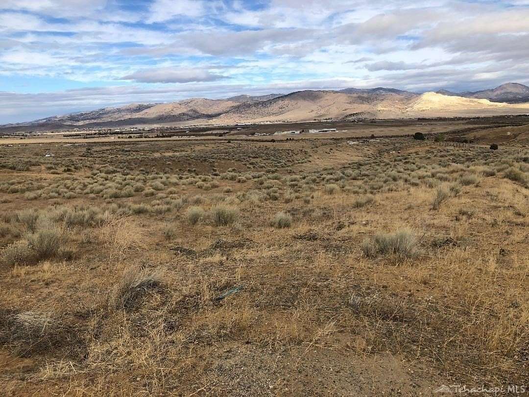2 Acres of Residential Land for Sale in Tehachapi, California
