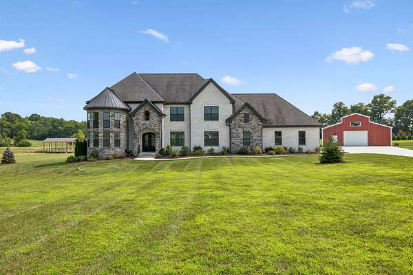 16.4 Acres of Land with Home for Sale in Gallatin, Tennessee