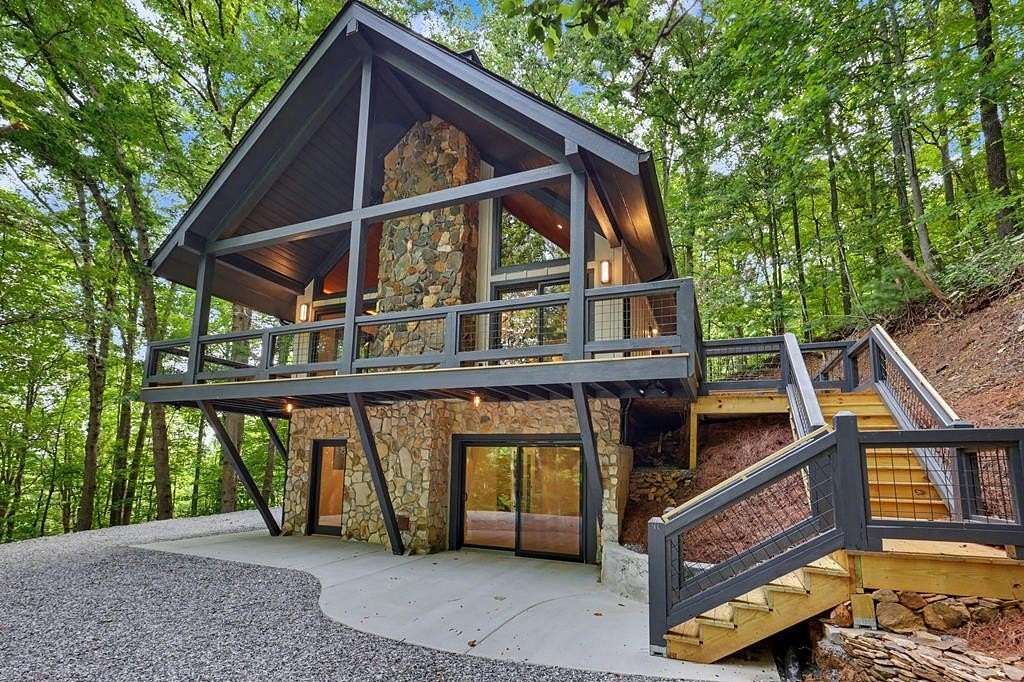 4.67 Acres of Land with Home for Sale in Blairsville, Georgia