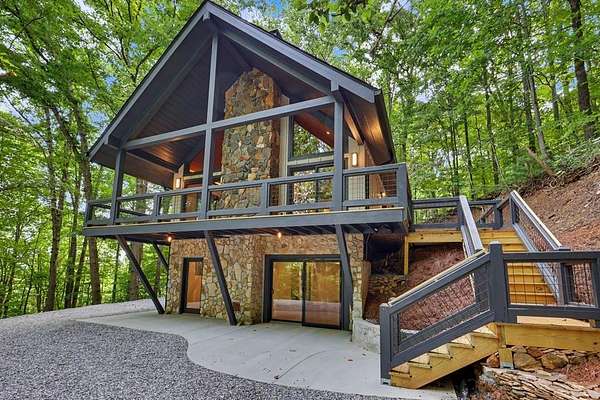 4.67 Acres of Land with Home for Sale in Blairsville, Georgia