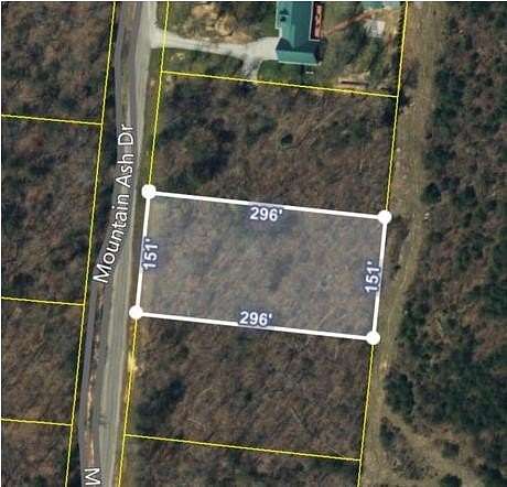 1 Acre of Residential Land for Sale in Monterey, Tennessee