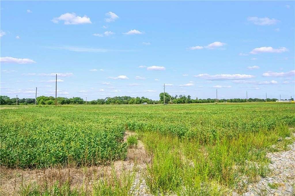 4.55 Acres of Residential Land for Sale in Sedalia, Missouri