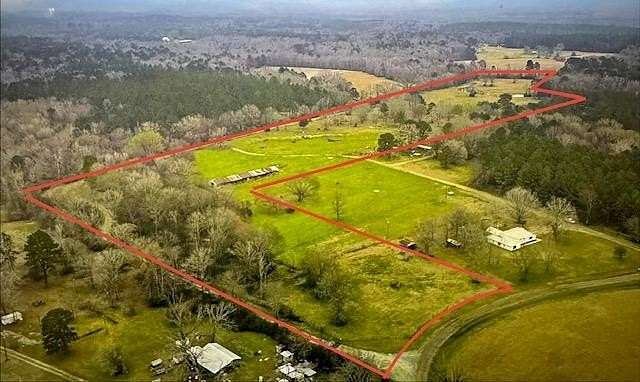 31.2 Acres of Agricultural & Residential Land for Sale in Tenaha, Texas