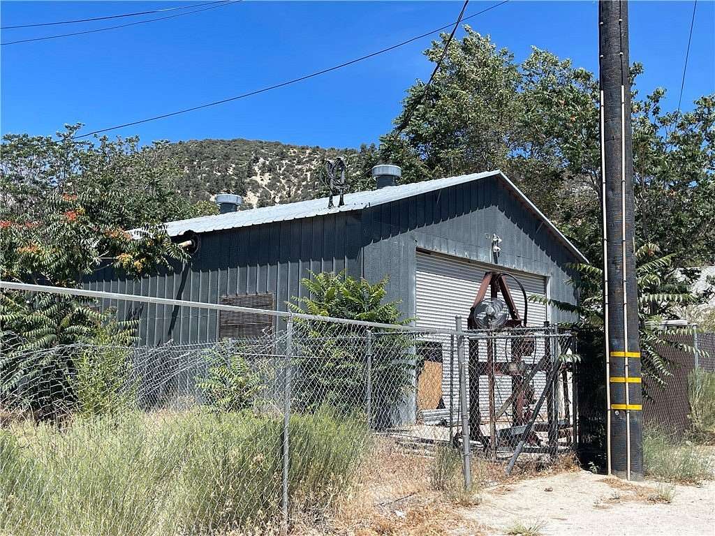 0.07 Acres of Mixed-Use Land for Sale in Frazier Park, California