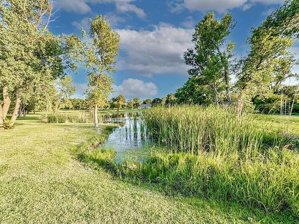 4.73 Acres of Residential Land for Sale in Parkerfield, Kansas
