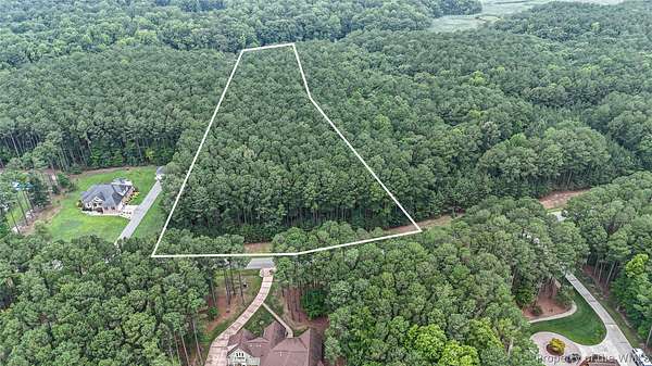 5 Acres of Residential Land for Sale in Smithfield, Virginia
