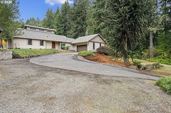 4.68 Acres of Land with Home for Sale in Dorena, Oregon