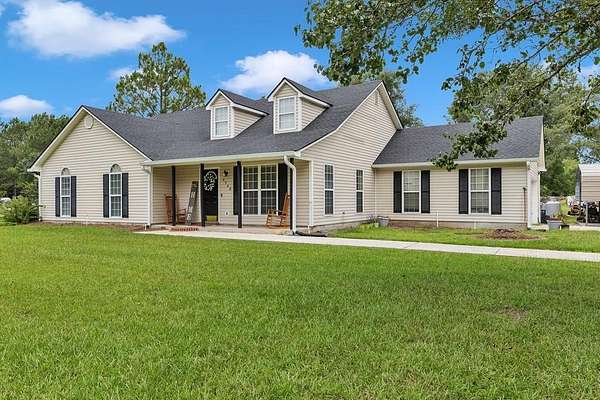 5.22 Acres of Land with Home for Sale in Hahira, Georgia