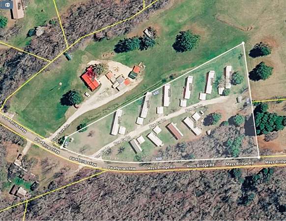 3 Acres of Commercial Land for Sale in Paris, Tennessee
