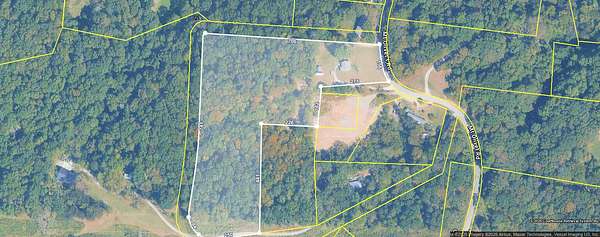 9.62 Acres of Land with Home for Sale in Hendersonville, Tennessee