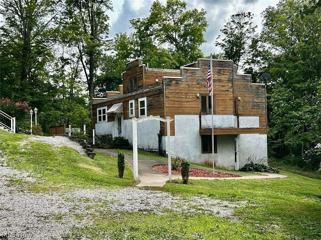 6.65 Acres of Land with Home for Sale in Marietta, Ohio