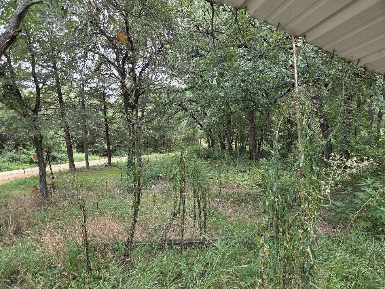 3 Acres of Land with Home for Sale in Whitesboro, Texas