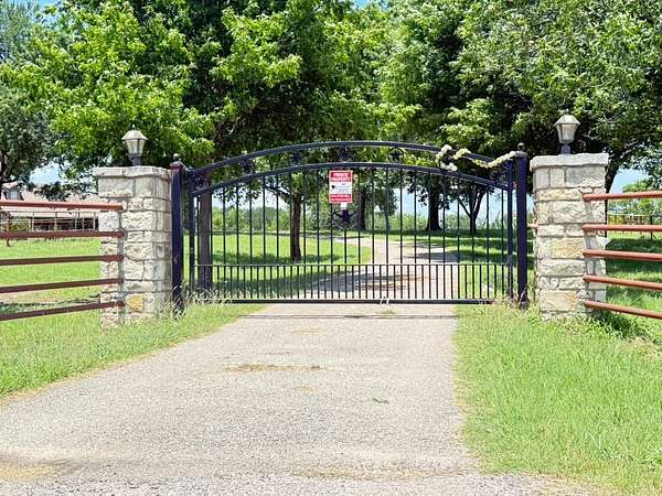 10 Acres of Land for Sale in McKinney, Texas