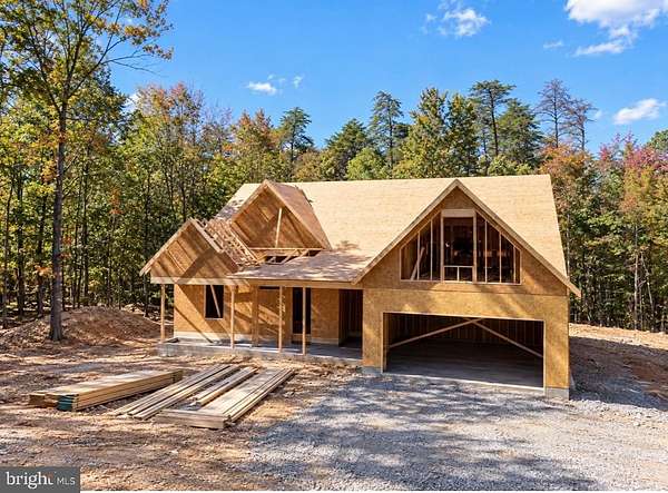 2.6 Acres of Land with Home for Sale in Berkeley Springs, West Virginia