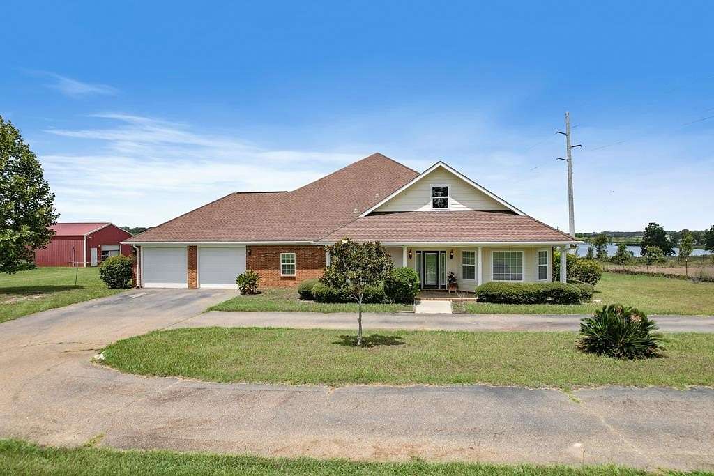 20 Acres of Agricultural Land with Home for Sale in Dothan, Alabama