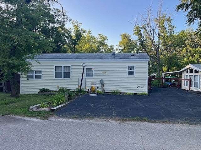 Residential Land for Sale in Seneca, Illinois