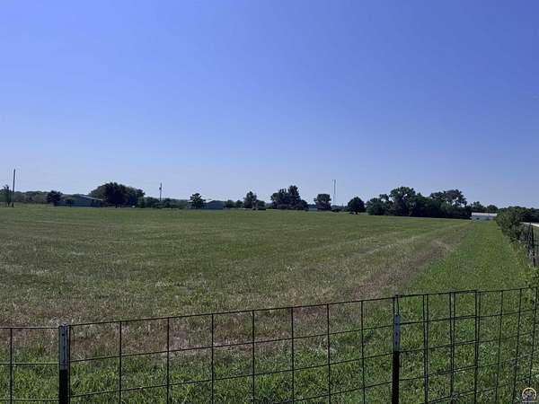 5 Acres of Residential Land for Sale in Wakarusa, Kansas