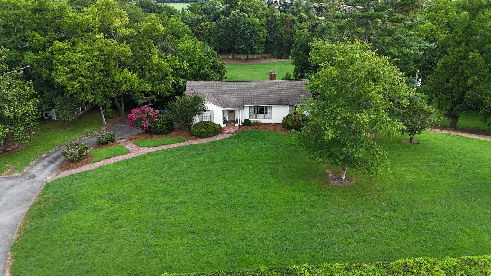 5.4 Acres of Land with Home for Sale in Franklin, Tennessee