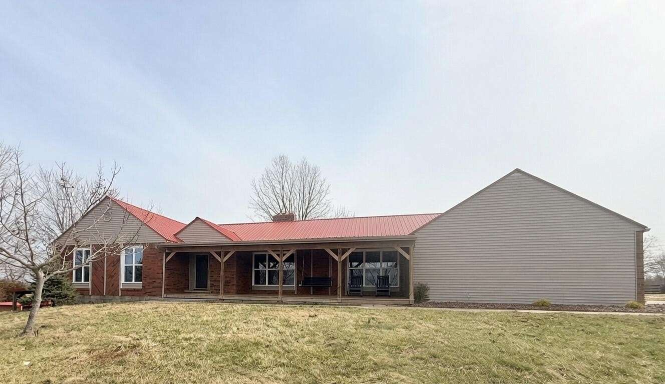 1.5 Acres of Land with Home for Sale in Berea, Kentucky