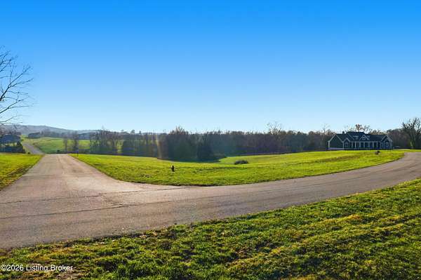 5.35 Acres of Residential Land for Sale in Shelbyville, Kentucky
