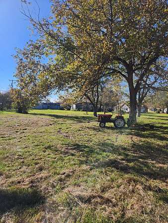 4.4 Acres of Residential Land for Sale in Murchison, Texas