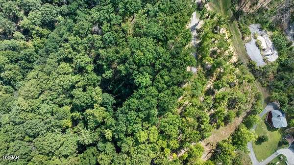 8 Acres of Land for Sale in Sevierville, Tennessee