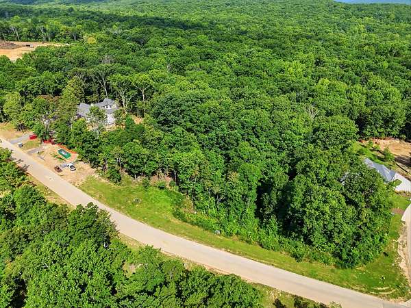 0.77 Acres of Residential Land for Sale in Chattanooga, Tennessee