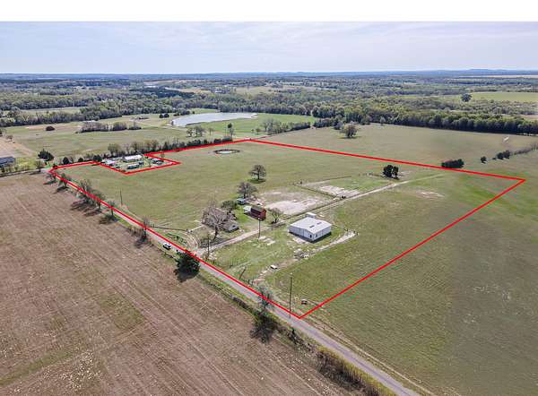 20 Acres of Land with Home for Sale in Ben Wheeler, Texas