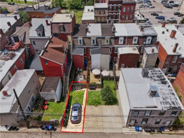 0.03 Acres of Residential Land for Sale in Pittsburgh, Pennsylvania