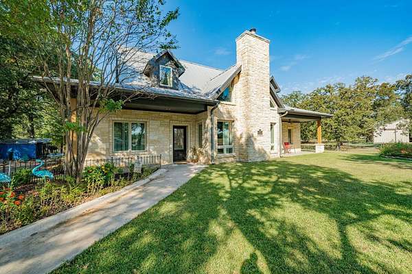 63 Acres of Recreational Land with Home for Sale in Terrell, Texas